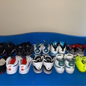 Nike Black and White Sneakers